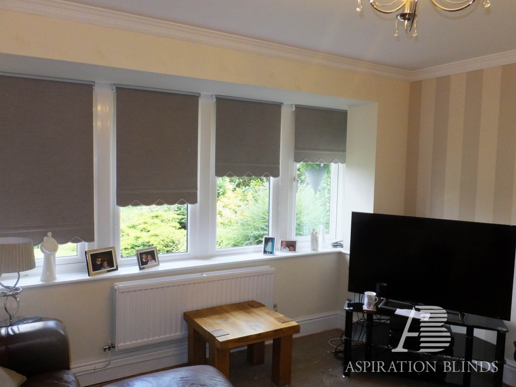 roller blinds with scalloped edge